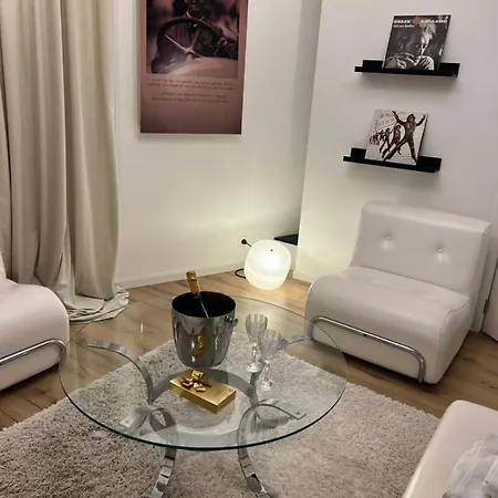 Au Look Design Apartment *